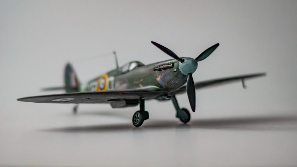 supermarine-spitfire-8579067_1920